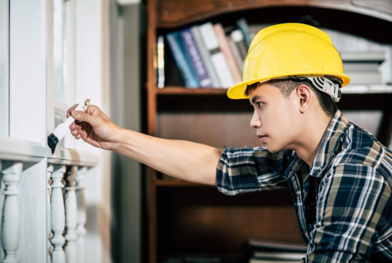 7 Reasons to Hire a Residential Electrician for Home Safety